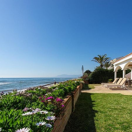 Charming Villa On The Seafront Marbella Exterior photo